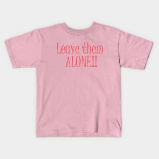 Fun attractive saying about women Kids T-Shirt